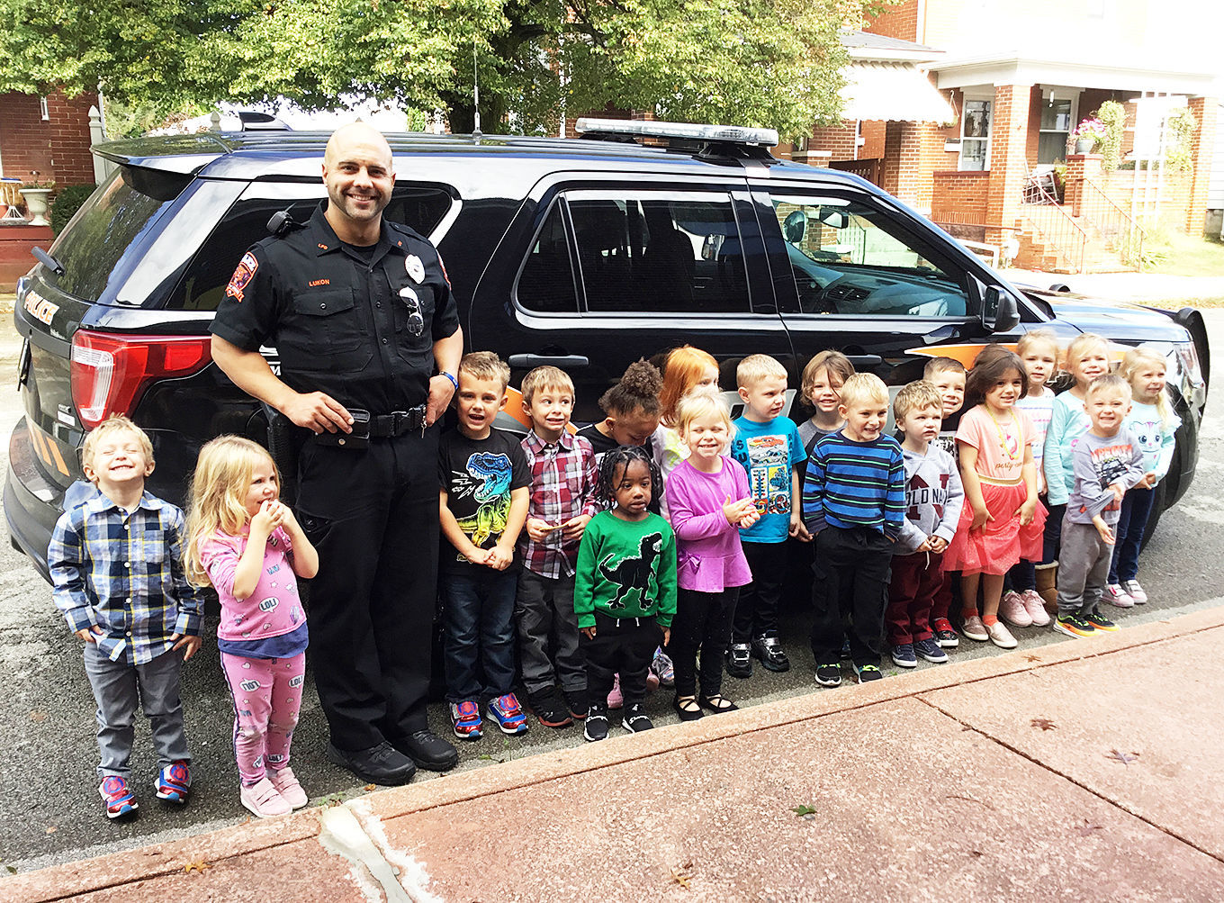 Officer visits Latrobe Kinder-Schull students